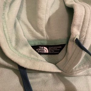 Women’s North Face Hoodie